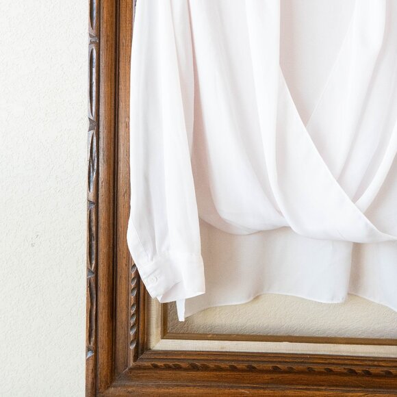 Vince Camuto Size Medium White Blush Draped Surplice Blouse Long Sleeve Chiffon - Picture 5 of 8